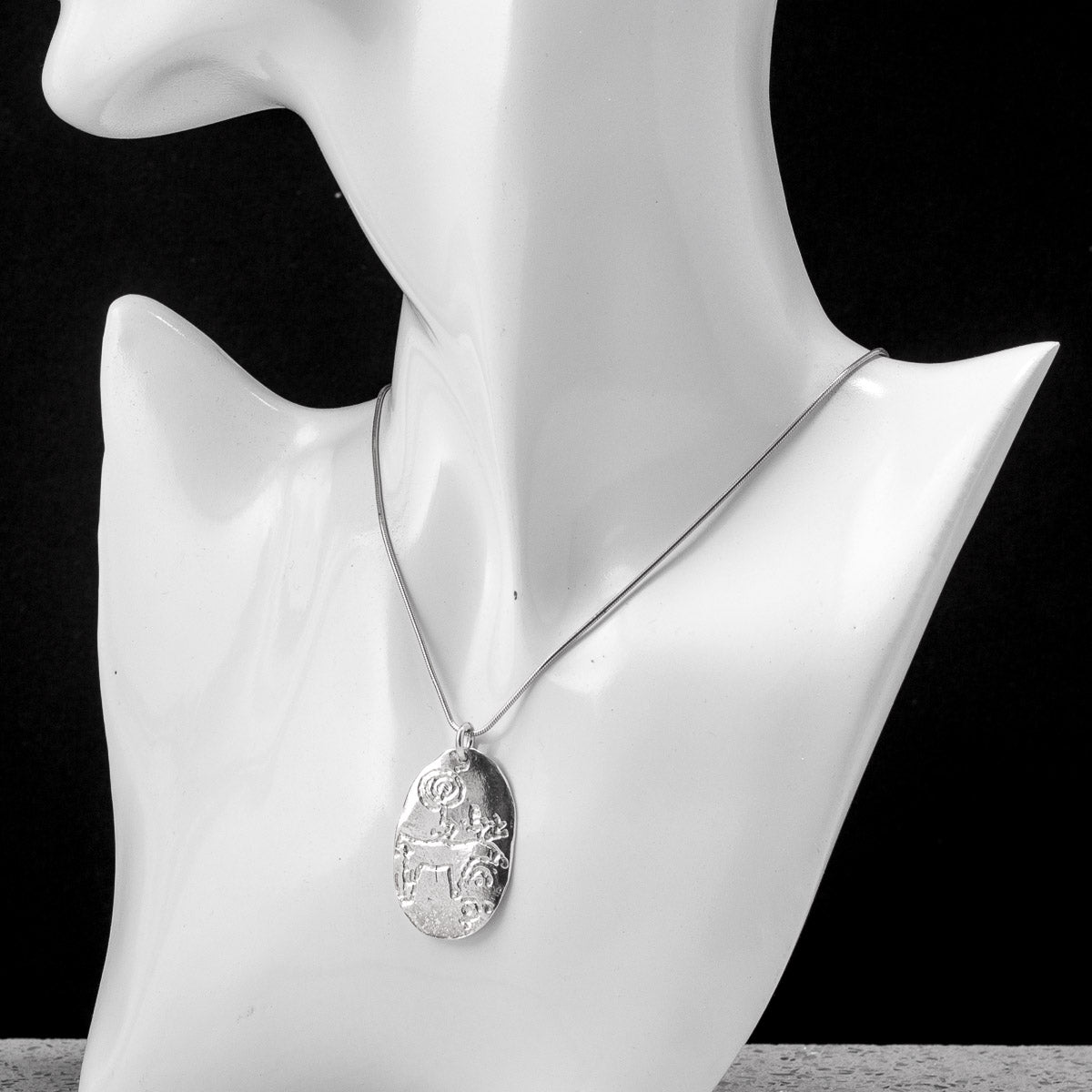 Campo Lameiro Oval Silver Pendant by Silverfish
