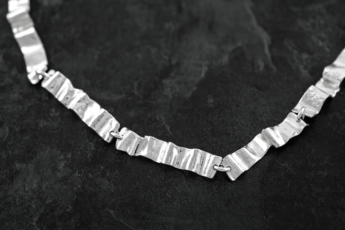 Ribbon Silver Necklace - Narrow by Silverfish